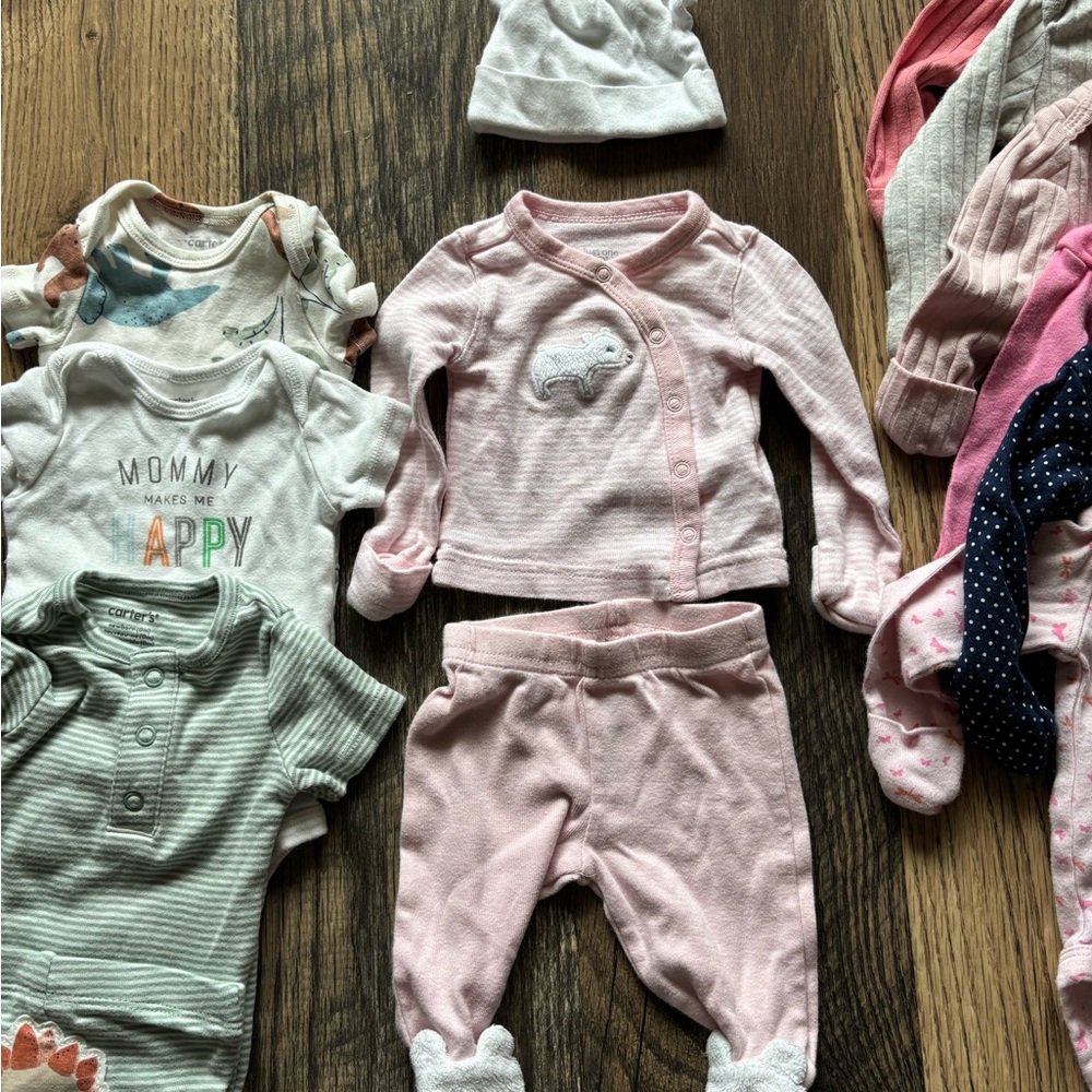 Assorted Baby Clothing Set - Picture 6 of 11